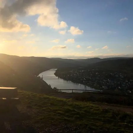 Lägenhet Gemuetliches Rosenburgblick In Moselnaehe *